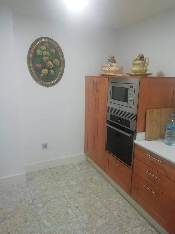Centrico Y Amplio Piso Con Plaza Parking Apartment Cangas do Morrazo Exterior photo